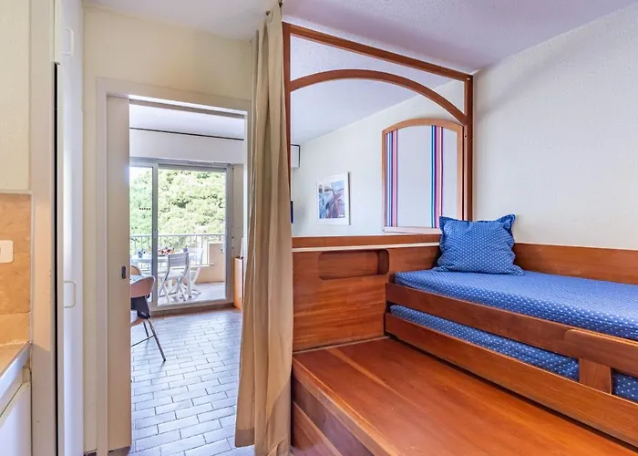 Appartement Port De La Gavine-17 By Interhome